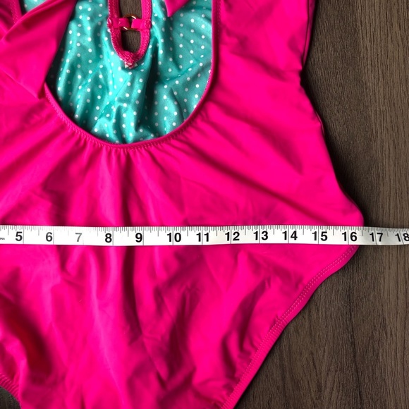 Guess One Piece Swimsuit Size Large Hot Pink NWT Plunge Ruffles Barbiecore - Picture 15 of 15